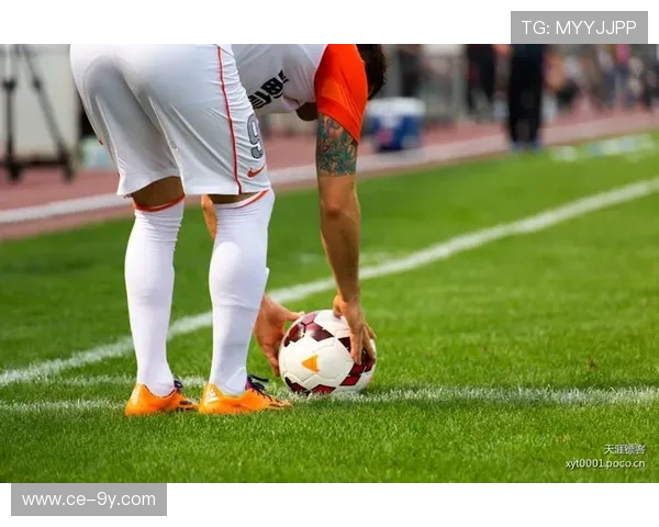 商场足球短裤专区新品上线 动感舒适时尚潮流选择 商场足球短裤专区新品上线 动感舒适时尚潮流选择